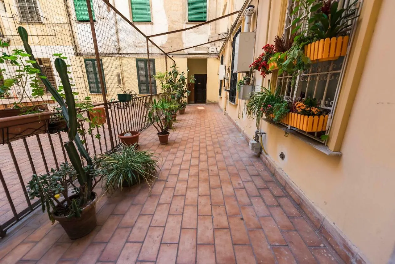 Bed & Breakfast Aperture B&B Naples